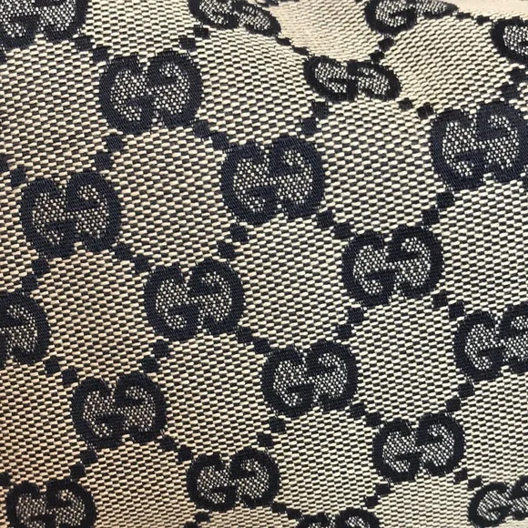 ⭐️ Rare Authentic Vintage Gucci Mini Croissant Shoulder Bag - Picture 6 of 14